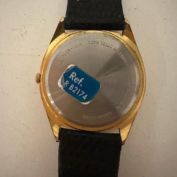 Vintage Disney Mickey Mouse Lorus Watch, Lorus by Seiko Mickey Mouse Watch 27mm - Picture 5 of 6